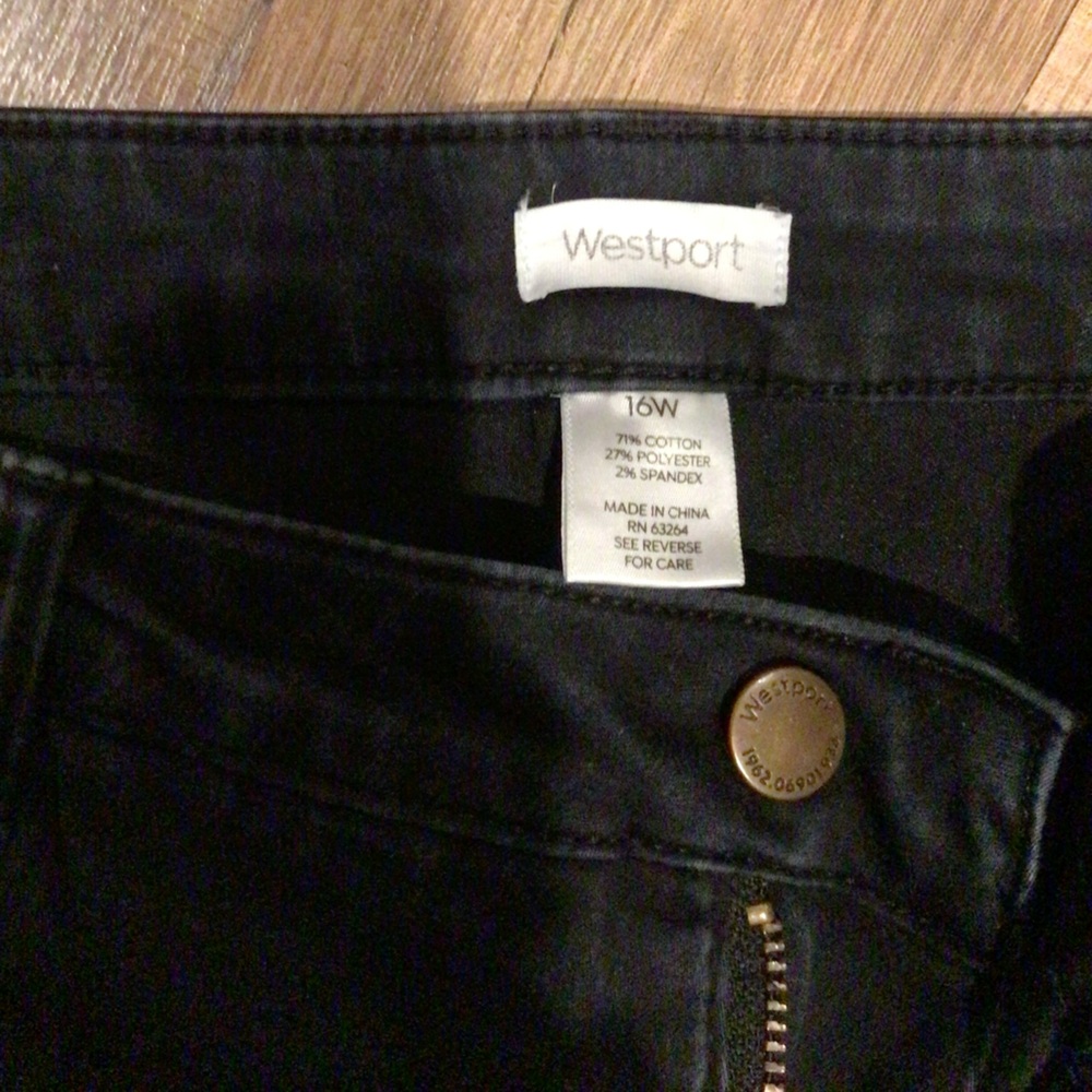 Women’s Westport Black Jeans - Picture 2 of 3